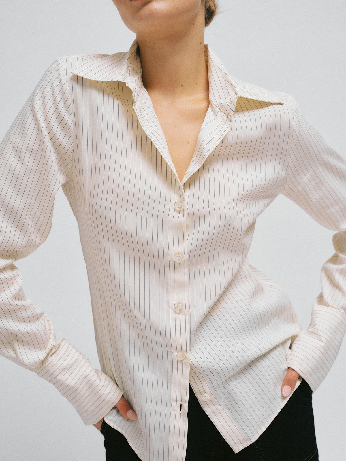 Lauren Fitted Shirt White w. Black Stripes