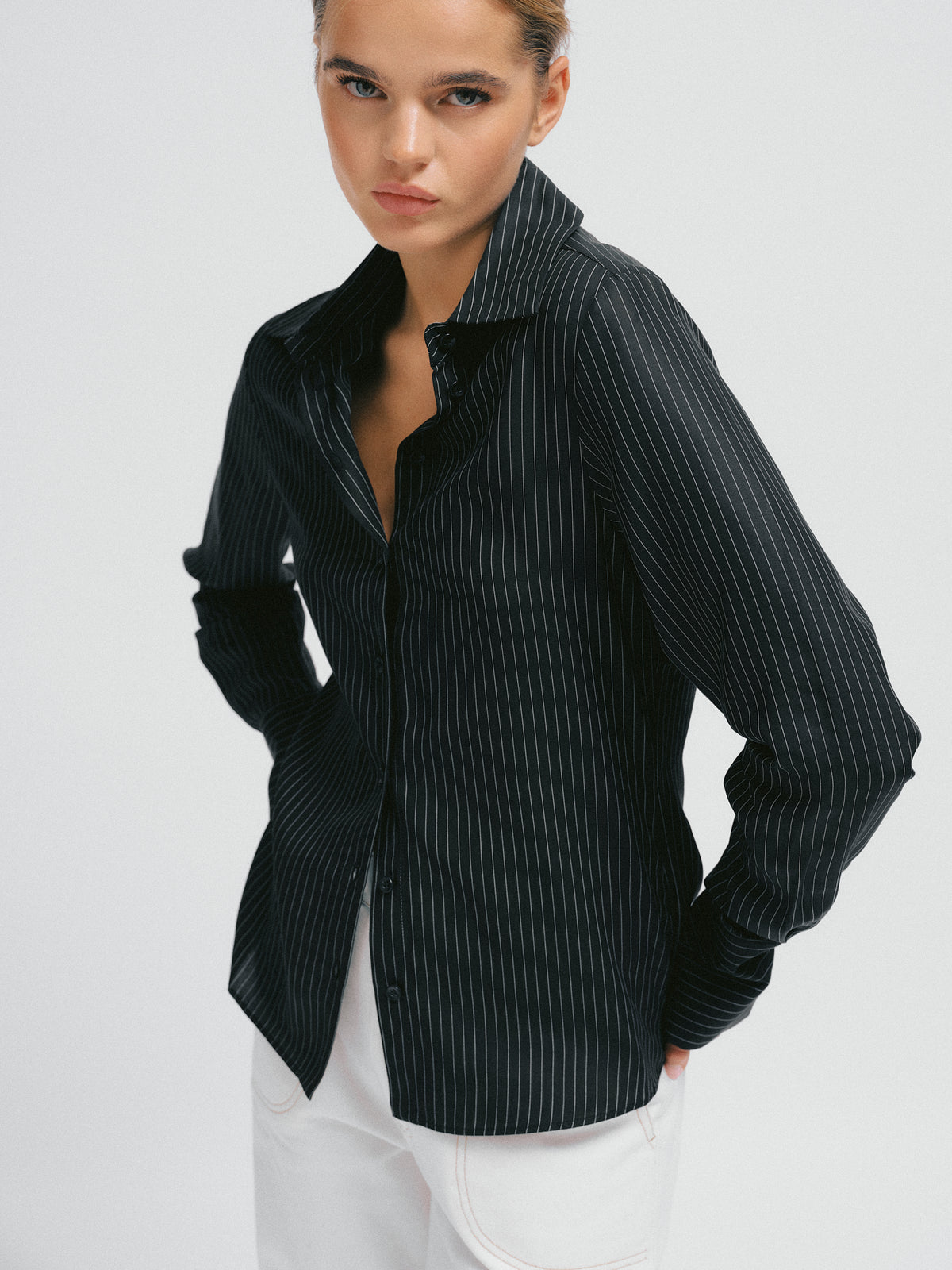 Lauren Fitted Shirt Black w. White Stripes