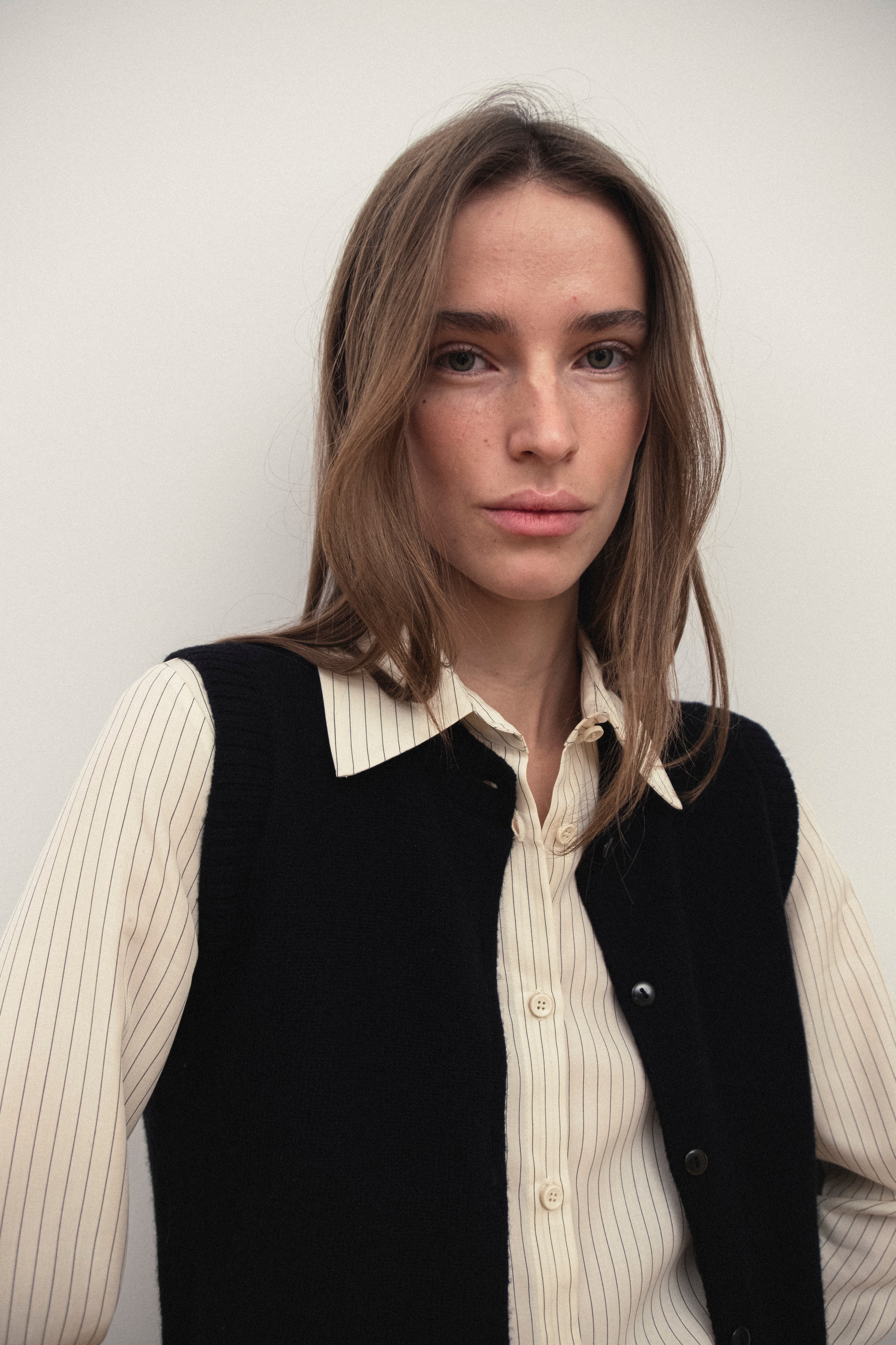 Lauren Fitted Shirt White w. Black Stripes