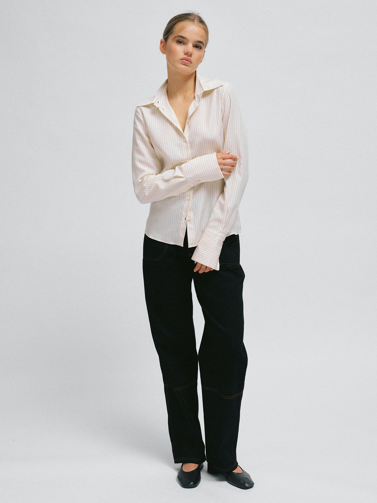 Lauren Fitted Shirt White w. Black Stripes