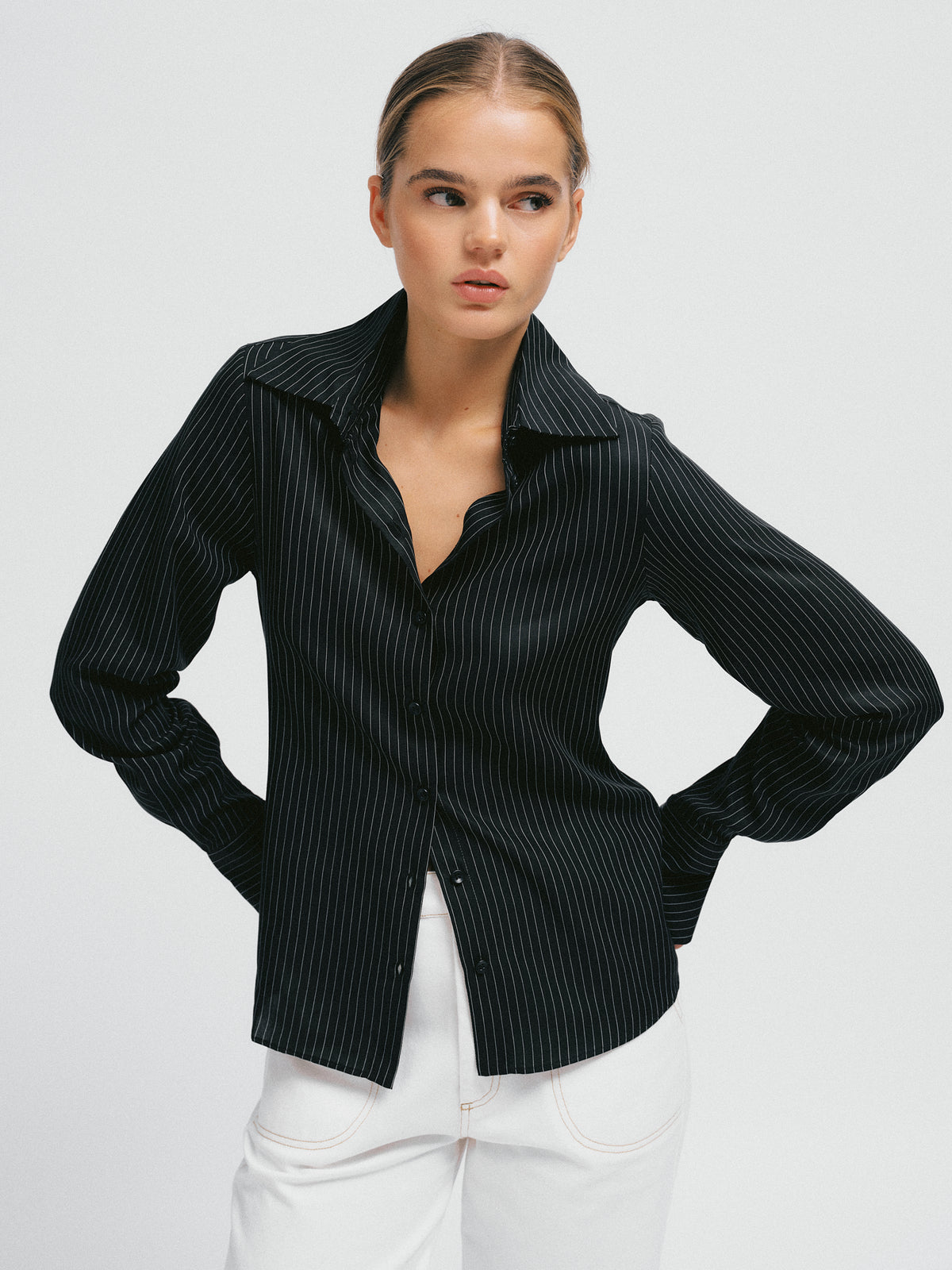 Lauren Fitted Shirt Black w. White Stripes